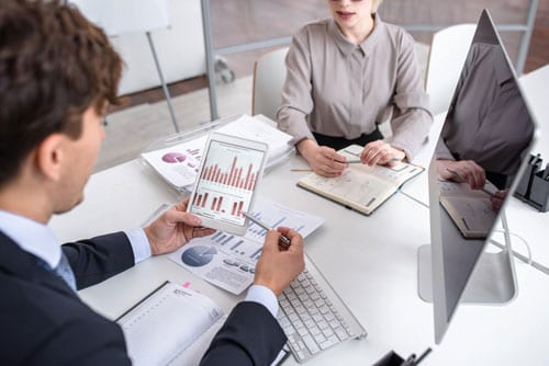 Top-10-reasons-why-you-should-meet-with-a-digital-marketer-asap Top-10-reasons-why-you-should-meet-with-a-digital-marketer-asap4